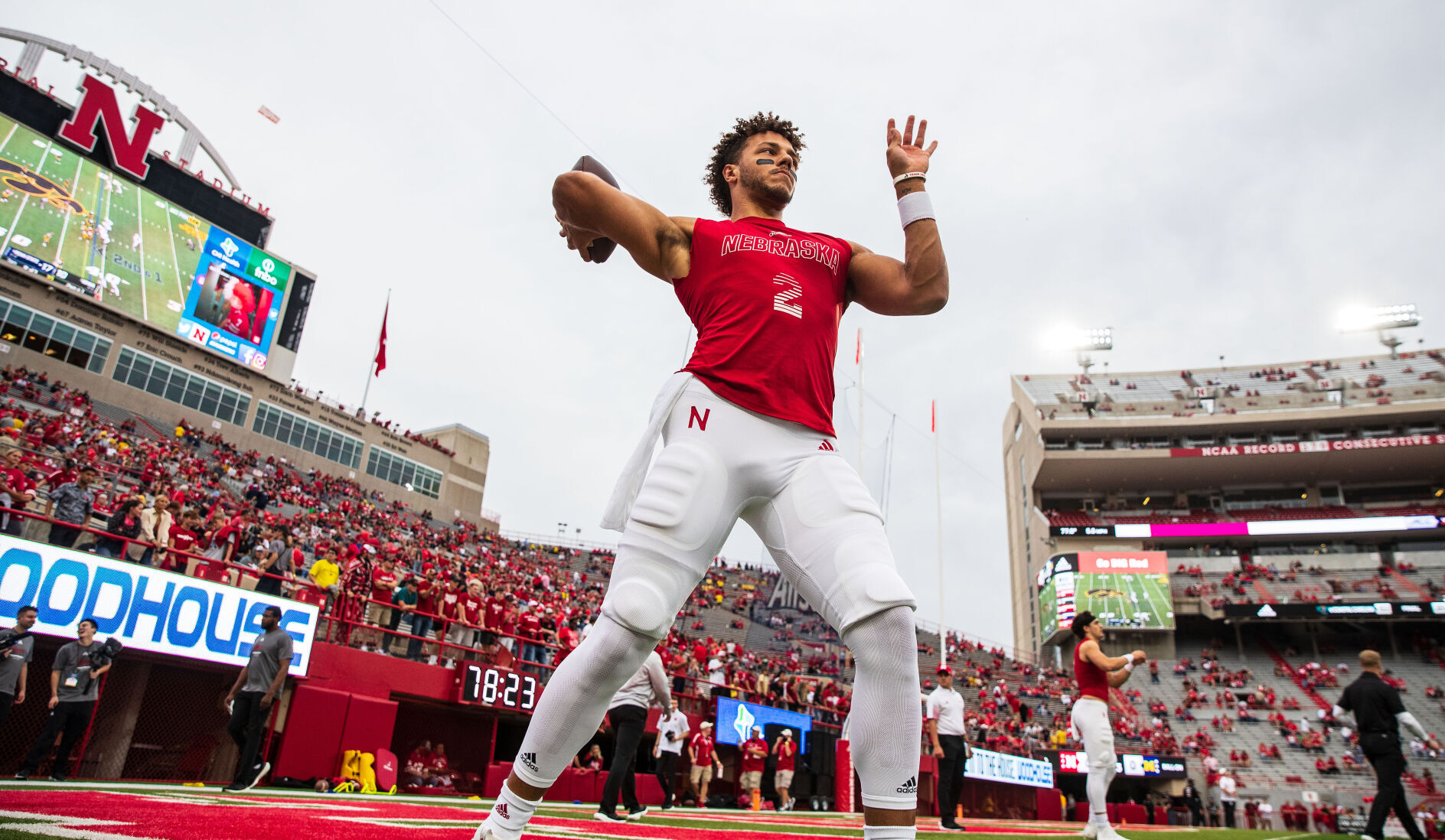101021-owh-spo-nebmichigan-zl1.JPG